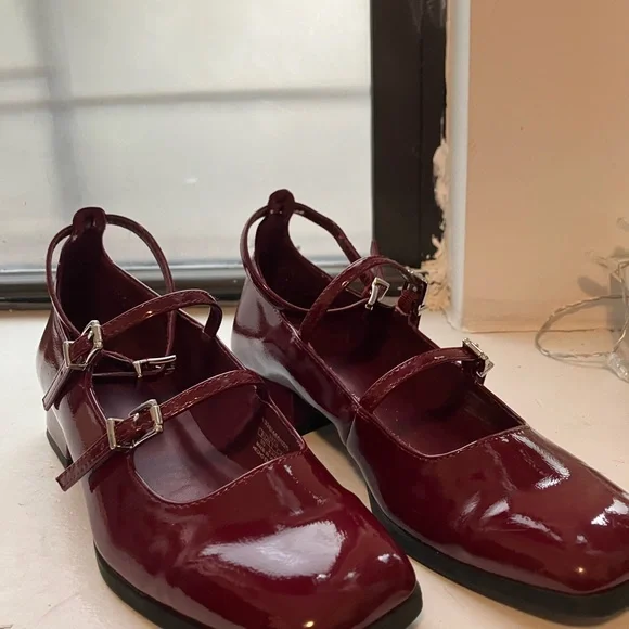 Bershka Shiny Red Mary Jane Shoes - Picture 4 of 5